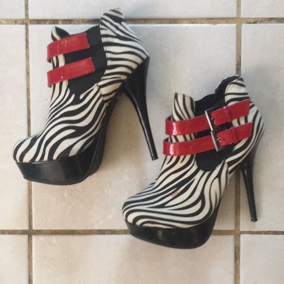 BAMBOO Shoes - STILETTO BOOTIES